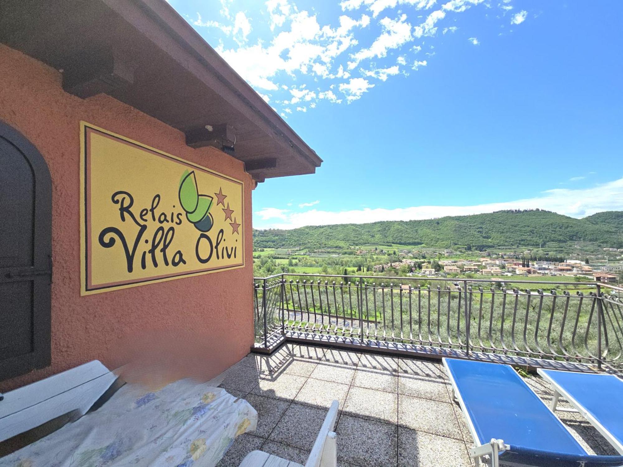 Relais Villa Olivi Костермано Стая снимка
