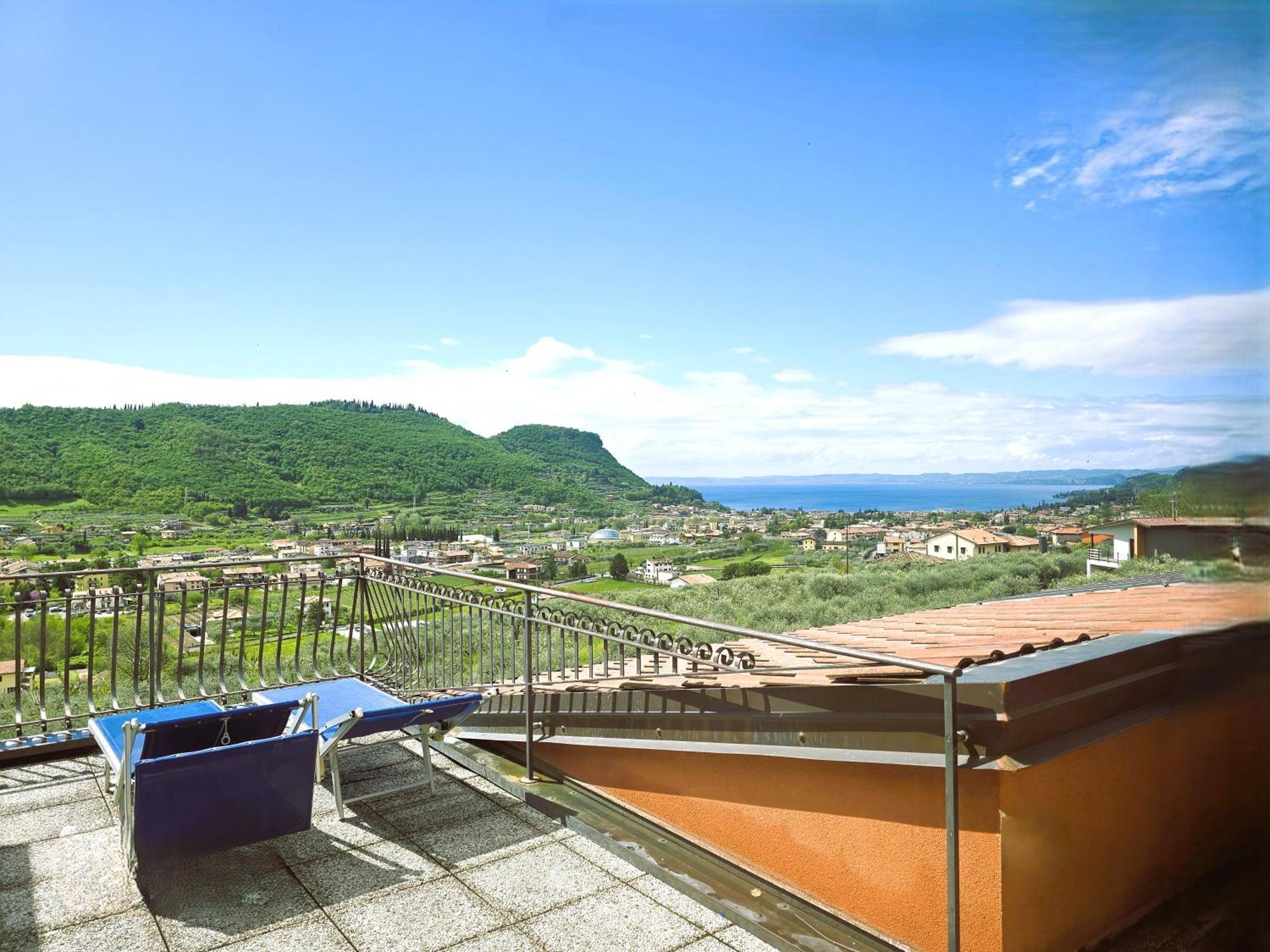 Relais Villa Olivi Костермано Стая снимка