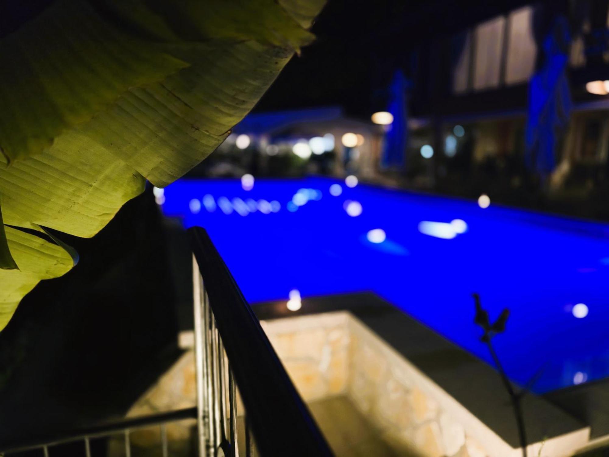 Relais Villa Olivi Костермано Екстериор снимка