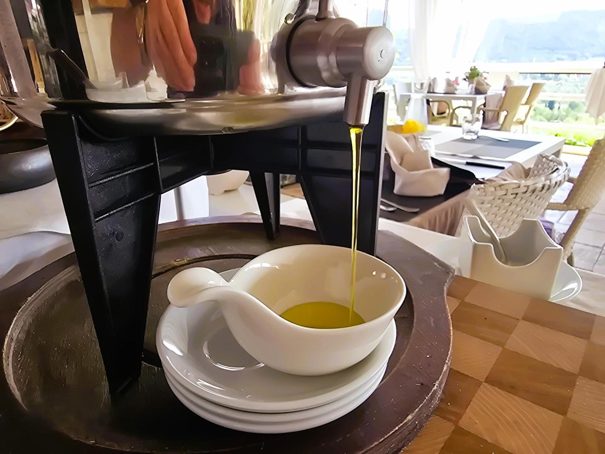 Relais Villa Olivi Костермано Екстериор снимка